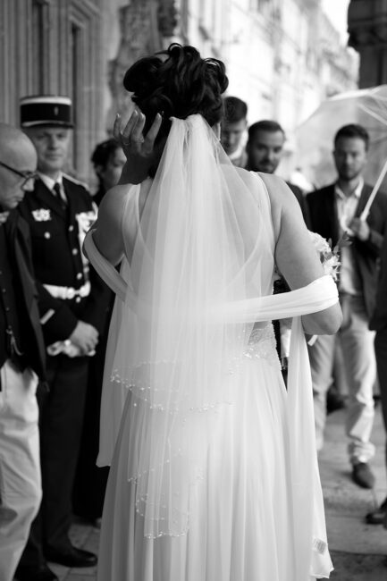 Photographe mariage professionnelle à Saint-Quentin réalisant des clichés raffinés et naturels