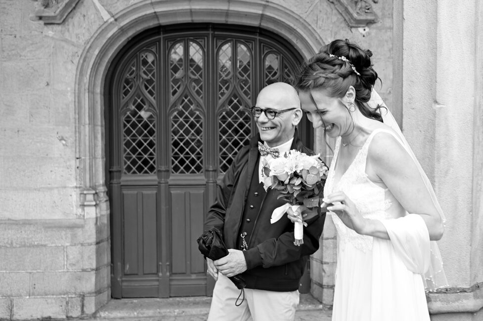 Photographe mariage à Saint-Quentin réalisant un reportage naturel et spontané